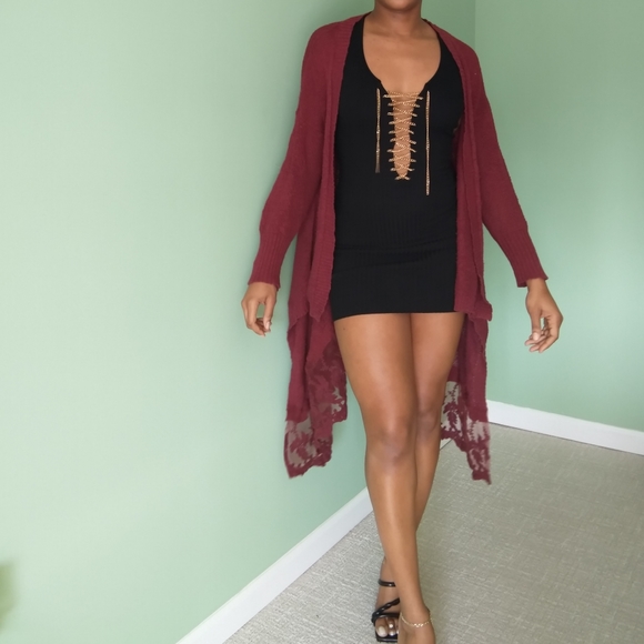 1804 coin Sweaters - 1804 coin women's hi-lo burgundy lace sweater